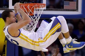 国际企业精英铁三赛 新加坡滨海湾夜赛引领“商务+体育”风潮